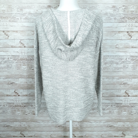 Style & Co Hooded Top V-Neck Black Ivory Gold I - Picture 4 of 7